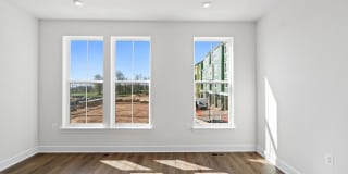 596 WATERMANS DR Gallery 30