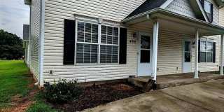 Updated 2br/1.5ba condo in North Knoxville Gallery 1