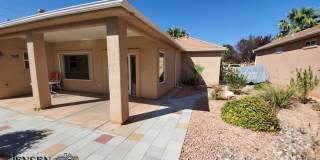 3 Bedroom, One Level Furnished Home in Emerald Ridge Gallery 32