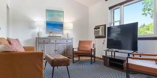 18 Strawberry Hill Rd Gallery 1