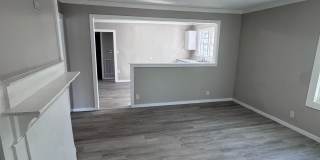 212 North Hospital Street Gallery 1