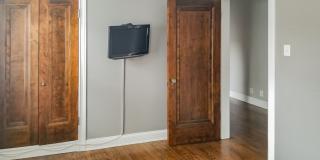 4836 N. Paulina Apt. Gallery 21