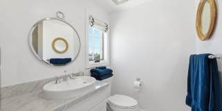 Modern Furnished Balboa Peninsula Beach House with Rooftop Deck Gallery 27