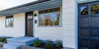 Charming 2-Bedroom Home in Tulsa's Vibrant Community Gallery 1
