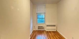 1321 Third Avenue Gallery 8