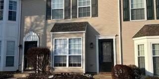 1885 Mansfield Street Gallery 1