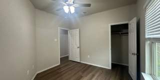 Townhome for rent Gallery 13