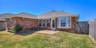 Charming home in Yukon + 3 bedrooms + 2 bathrooms Gallery 27