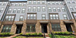 17414 SOUTHERN SHORES Drive Gallery 3