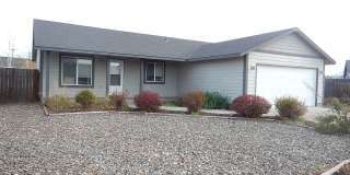 3 Bedroom, 2 Bathroom North of Prineville - Fenced Back Yard - Available soon! Gallery 1