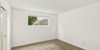 HUGE 2 bed 2 bath in Prime Santa Monica! Gallery 18
