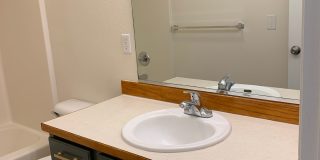 AVAILABLE NOW!! East side - 3 Bdrm, 1.5 Bath Gallery 35