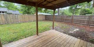 Newly renovated, WOW this will rent quick! Gallery 23