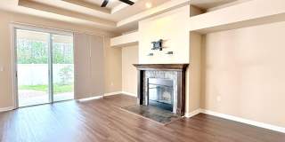 Spacious 4BR Home with Solar Panels, Downstairs Primary & Fenced Yard Gallery 20