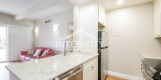 2 Bed/1 Bath, 832 sqft - 1365 Columbine Way Unit 102 Gallery 12