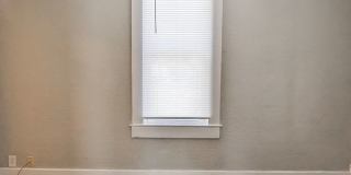 PRELEASING for AUGUST! Close to Campus; In-Unit Washer and Dryer Gallery 8