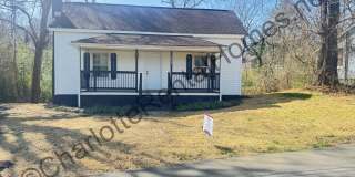 Renovated in city home! Gallery 1