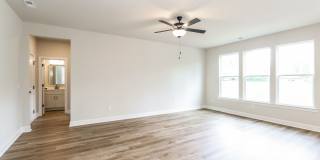 Beautiful 4BR 2.5BA Home w/ Full Appliance Kitchen • Garage Parking • Gallery 8