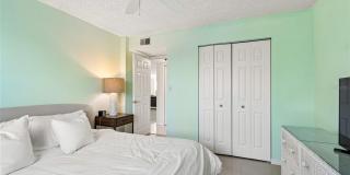 719 PINELLAS BAYWAY S Gallery 36