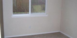 4327 SE Chelsea Lane ~ MOVE IN SPECIAL! 1/2 Off 1st Months Rent!! Beautiful Home with Great Features! Gallery 8