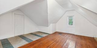 $1250 3 bedroom bungalow Gallery 21