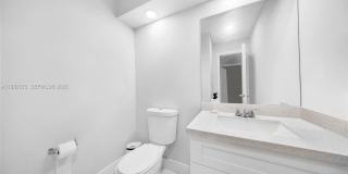 6637 NW 181st Ln Gallery 20