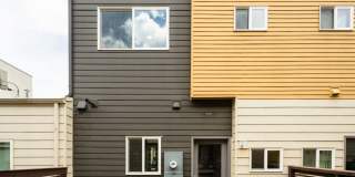 Modern 3 bed / 4 bath, 3 story townhome! Gallery 45