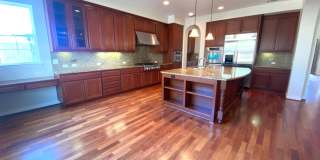 Pleasanton Ponderosa 5 bed+loft / 4 bath, 4 car garage, Small Dogs OK Gallery 11