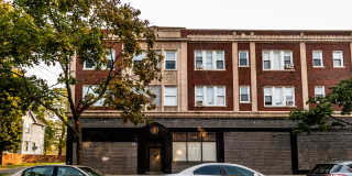 5836 W Madison St Gallery 21