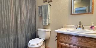 Charming 3-Bedroom Home with Wood Flooring and Large Yard in Yuma Gallery 22