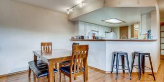 AMAZING LOCATION 3 Bed 2.5 Bath Townhome in Boulder near Campus Gallery 4