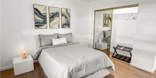 1521 W 37th Place Gallery 36