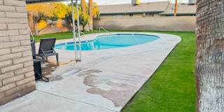 2 bedroom townhome in Phoenix Gallery 24