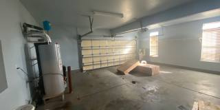 Room in 4 Bedroom Home at Hampton Pl Dr Gallery 5