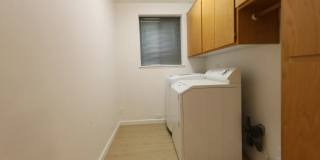 Updated Large 3 bedroom 2 bathroom home Gallery 9