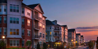 Verde at Howard Square West Gallery 36