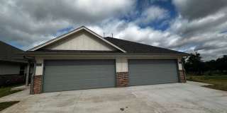 2Bed 2 Bath 2 Car Garage In Bethany!! Do Not Miss This! Gallery 1