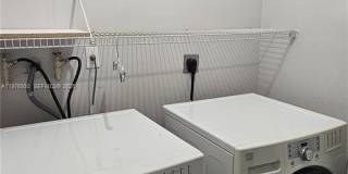 3389 NE 4th St Gallery 34