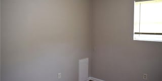1216 Hoover Avenue Gallery 14