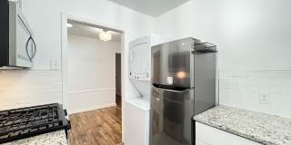 2319 Burnet St Gallery 13