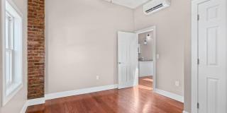 521 Warren Street Gallery 35