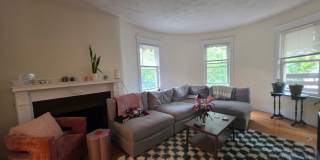Spacious Modern Brookline 3 Bed Unit Available 9/1/26 Gallery 10