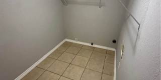 Cute 4 bedroom, 2 bath home with a carport and a big back yard! Gallery 10