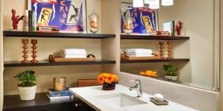 101 E Cooper unit: 202 Gallery 5