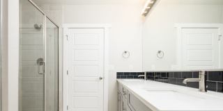 Modern 3 bed / 4 bath, 3 story townhome! Gallery 29