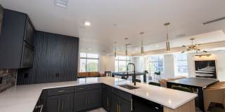 The Mint 425 Apartments Gallery 12