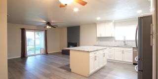 Charming 3-Bedroom Home in Manteca with Solar & Tesla Charger Gallery 8