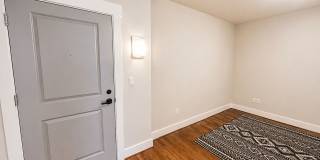 1bd/1.5ba Seattle Condo Gallery 3