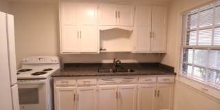 May FREE On This Updated 1 Bedroom 1 Bath Duplex in Navy Hill Area in Olathe Gallery 4