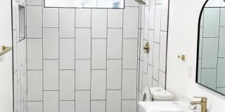 3211 N Central Gallery 7